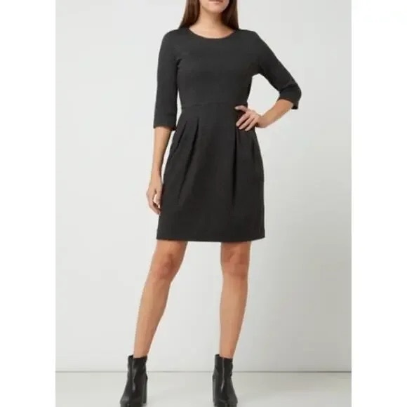 J Crew Anytime Teddie Dress Wool Sheath Womens Size 4 Black Career Office Work - Picture 1 of 9